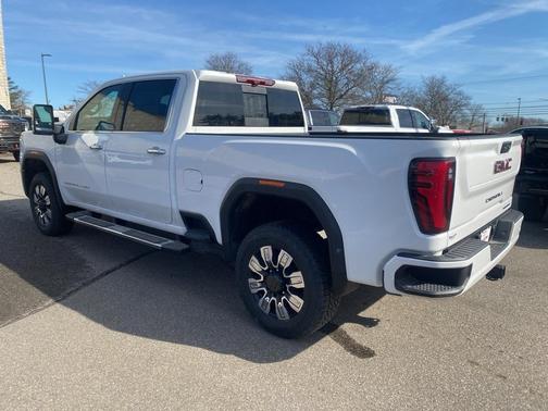 2025 GMC Sierra 2500 Denali