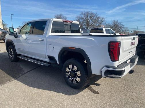 2025 GMC Sierra 2500 Denali