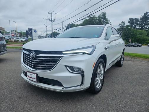 2022 Buick Enclave Essence