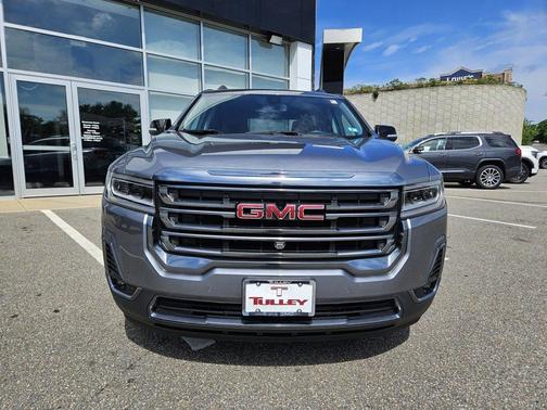 2022 GMC Acadia AT4