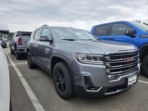 2022 GMC Acadia AT4