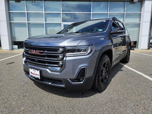 2022 GMC Acadia AT4