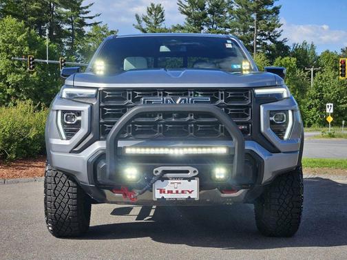 2024 GMC Canyon AT4X