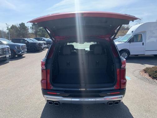 2025 GMC Acadia Denali