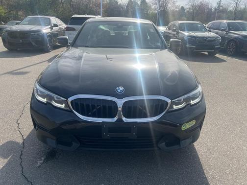 2022 BMW 330e xDrive