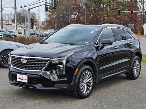 2025 Cadillac XT4 Premium Luxury