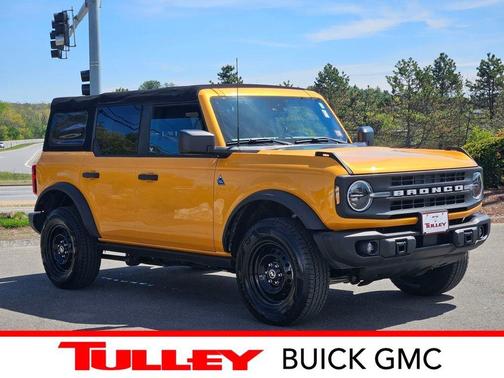 Orange Metallic 2022 Ford Bronco Black Diamond