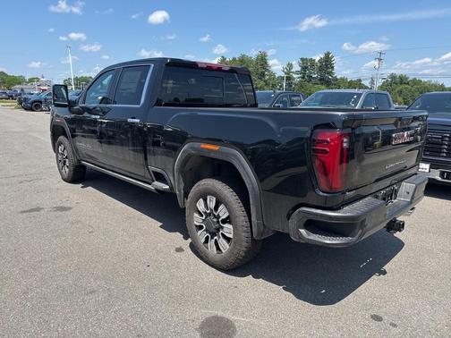2025 GMC Sierra 2500 Denali