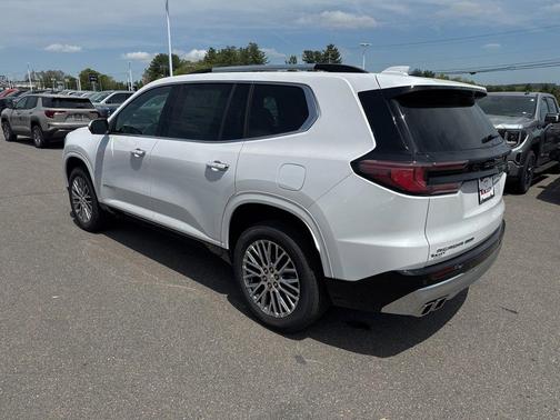 2025 GMC Acadia Denali