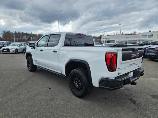 2024 GMC Sierra 1500 AT4X