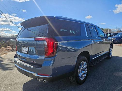 Metallic 2025 GMC Yukon XL Denali