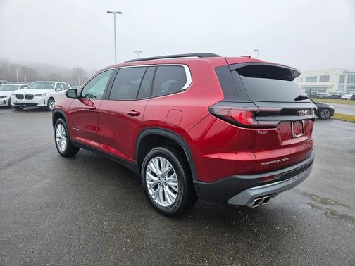 2024 GMC Acadia Elevation