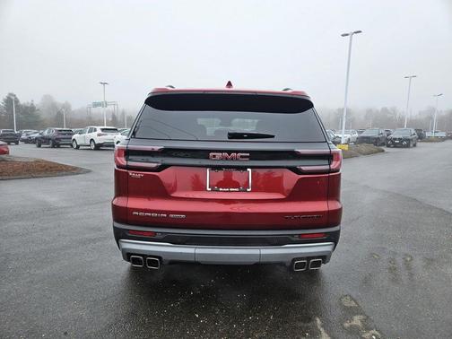 2024 GMC Acadia Elevation