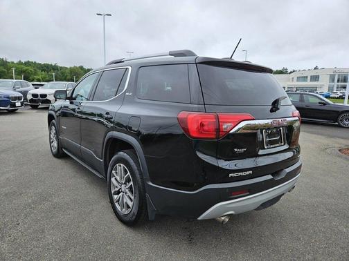 2019 GMC Acadia SLE-2