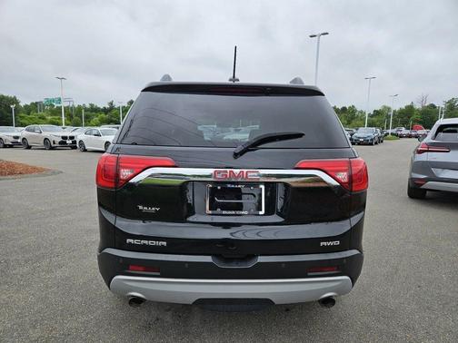 2019 GMC Acadia SLE-2