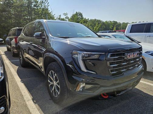 2024 GMC Acadia AT4