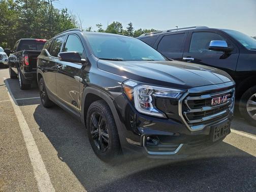 2023 GMC Terrain AT4