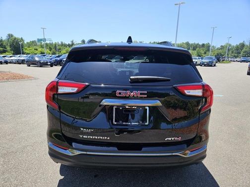 2023 GMC Terrain AT4