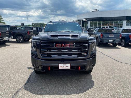 2025 GMC Sierra 2500 AT4