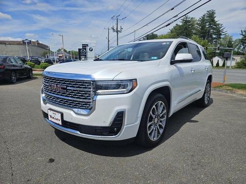 2022 GMC Acadia Denali