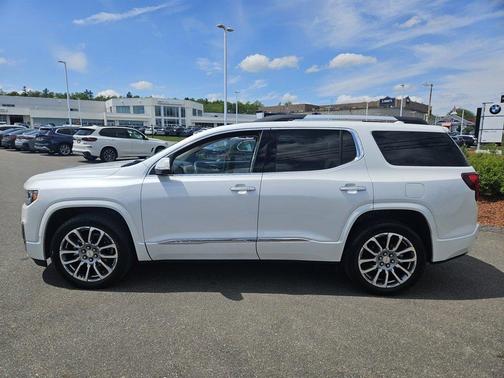 2022 GMC Acadia Denali