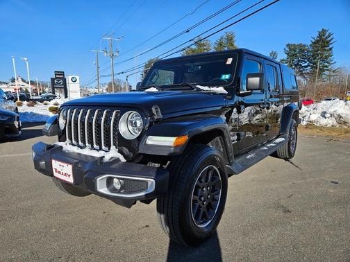 2022 Jeep Gladiator Overland