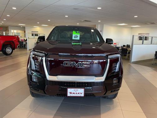 2025 GMC Sierra EV Denali