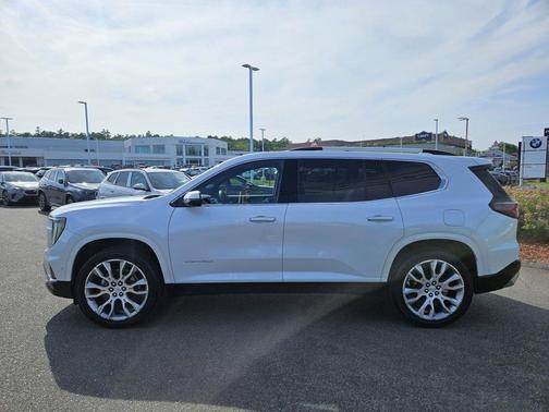 2024 GMC Acadia Denali