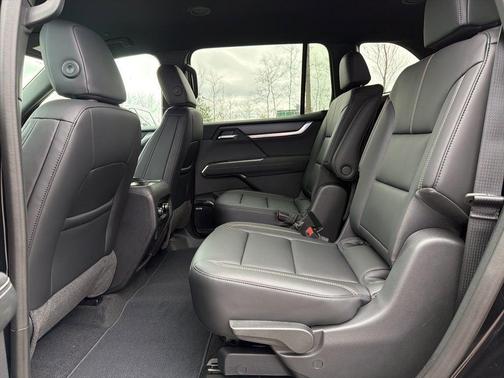 Black 2026 GMC Acadia Elevation