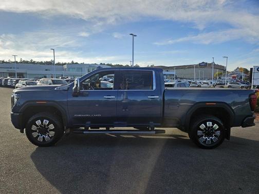 2025 GMC Sierra 2500 Denali