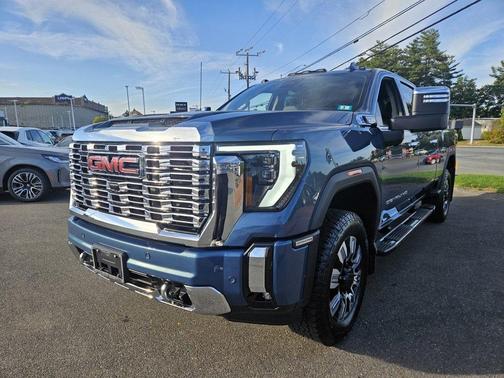 2025 GMC Sierra 2500 Denali