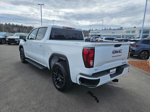 2025 GMC Sierra 1500 Elevation