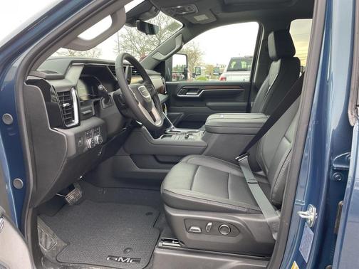 2025 GMC Sierra 2500 Denali