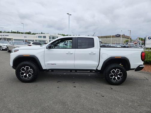 2024 GMC Canyon AT4X