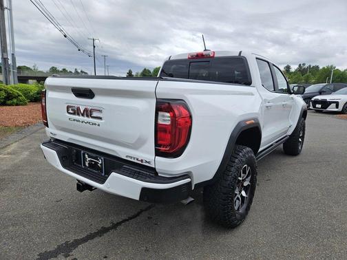 2024 GMC Canyon AT4X