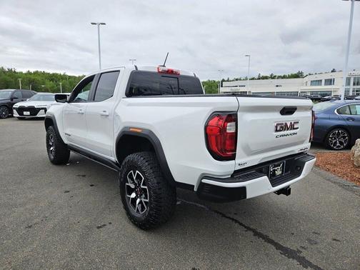 2024 GMC Canyon AT4X