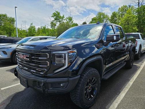Onyx Black 2023 GMC Sierra 1500 AT4X