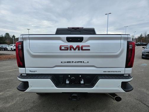 2024 GMC Sierra 2500 Denali