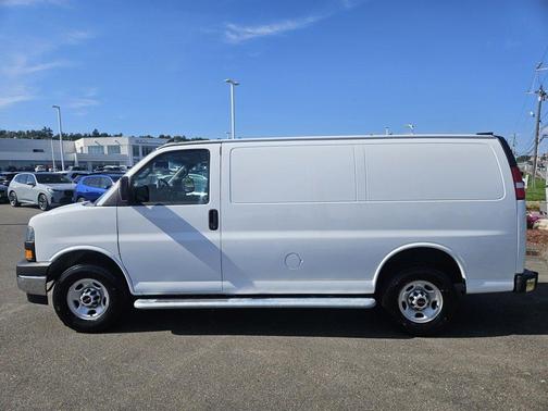 2024 GMC Savana 2500 Work Van