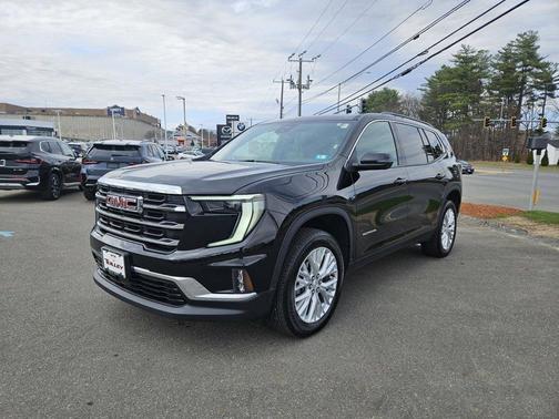 2024 GMC Acadia Elevation