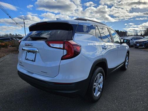 2022 GMC Terrain SLE