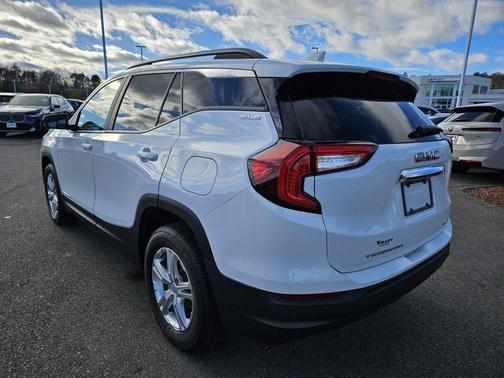 2022 GMC Terrain SLE