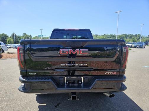 2024 GMC Sierra 2500 AT4