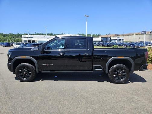 2024 GMC Sierra 2500 AT4