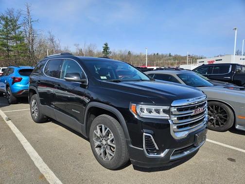 2022 GMC Acadia SLE