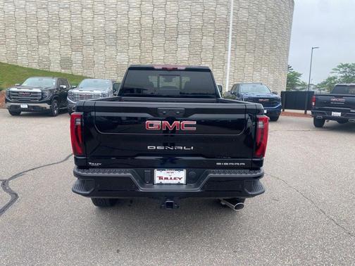 2025 GMC Sierra 2500 Denali