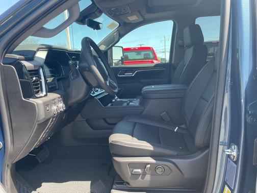 2025 GMC Sierra 2500 Denali