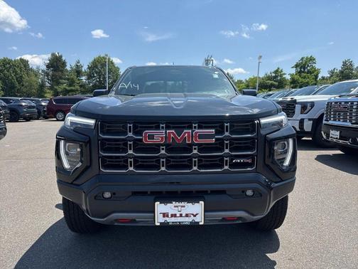 2025 GMC Canyon AT4