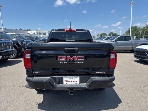 2025 GMC Canyon AT4