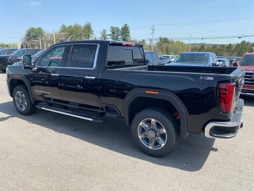 2025 GMC Sierra 2500 SLT